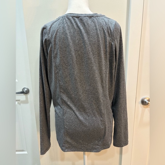HYBA Gray Long Sleeve Activewear Top Ruched Side Crewneck Women’s XL - Picture 3 of 9